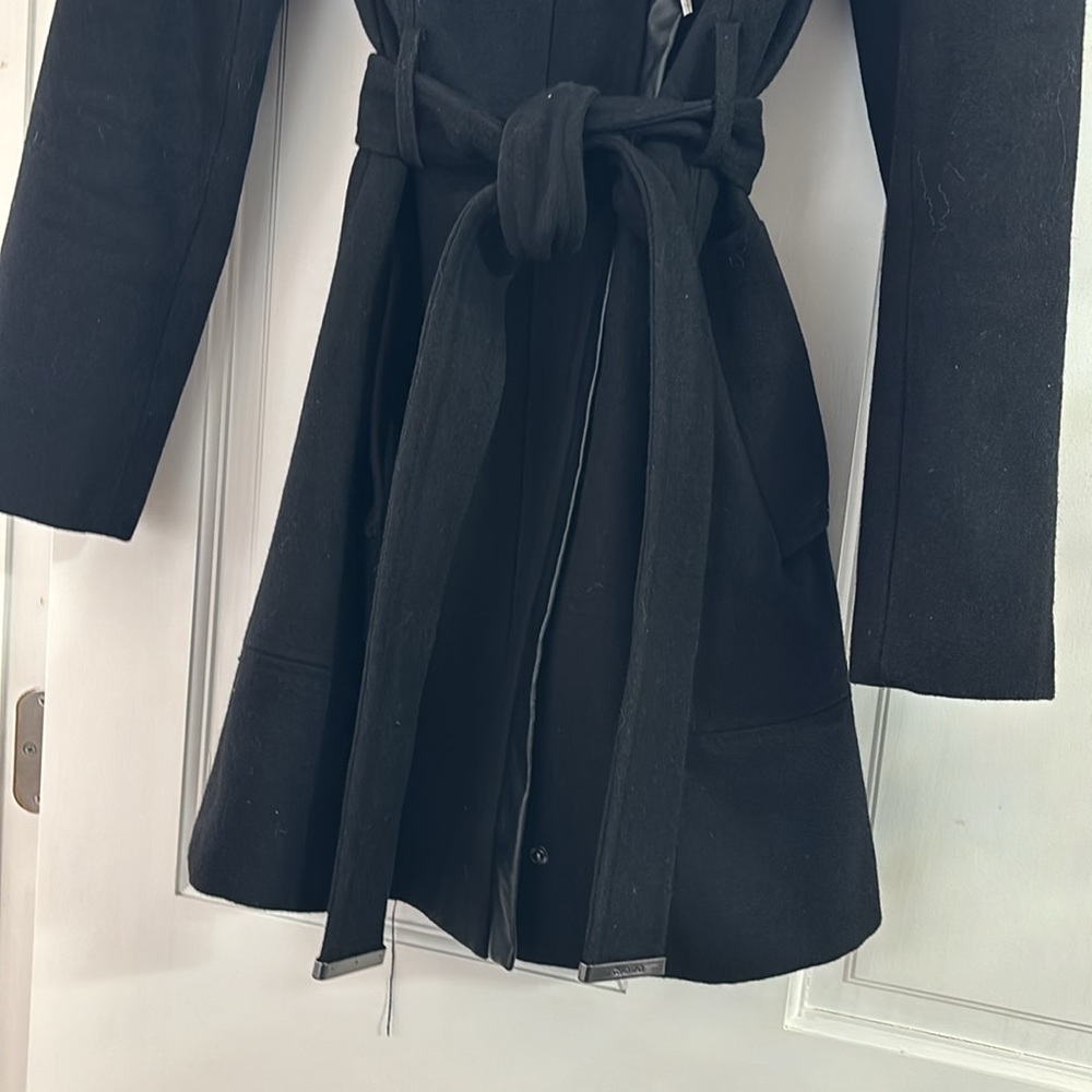 Gently used Calvin Klein Coat. Size 6. Great buy. - Picture 2 of 5